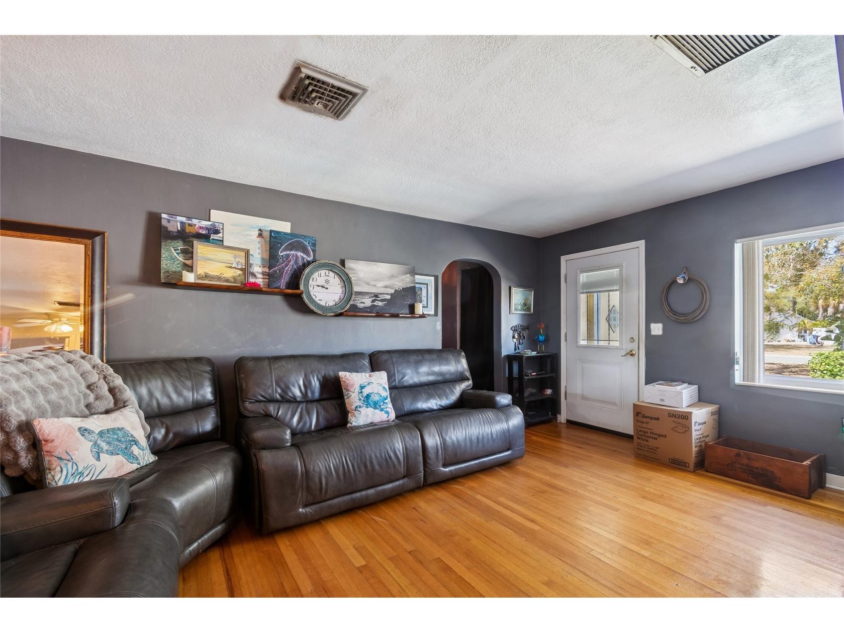 2120 Coronada Way S Saint Petersburg FL 33712 TB8483989 image15