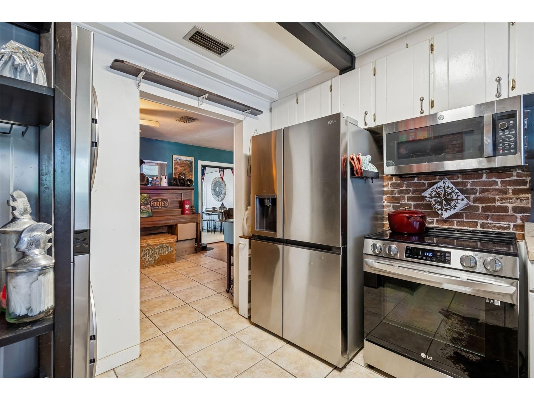 2120 Coronada Way S Saint Petersburg FL 33712 TB8483989 image23