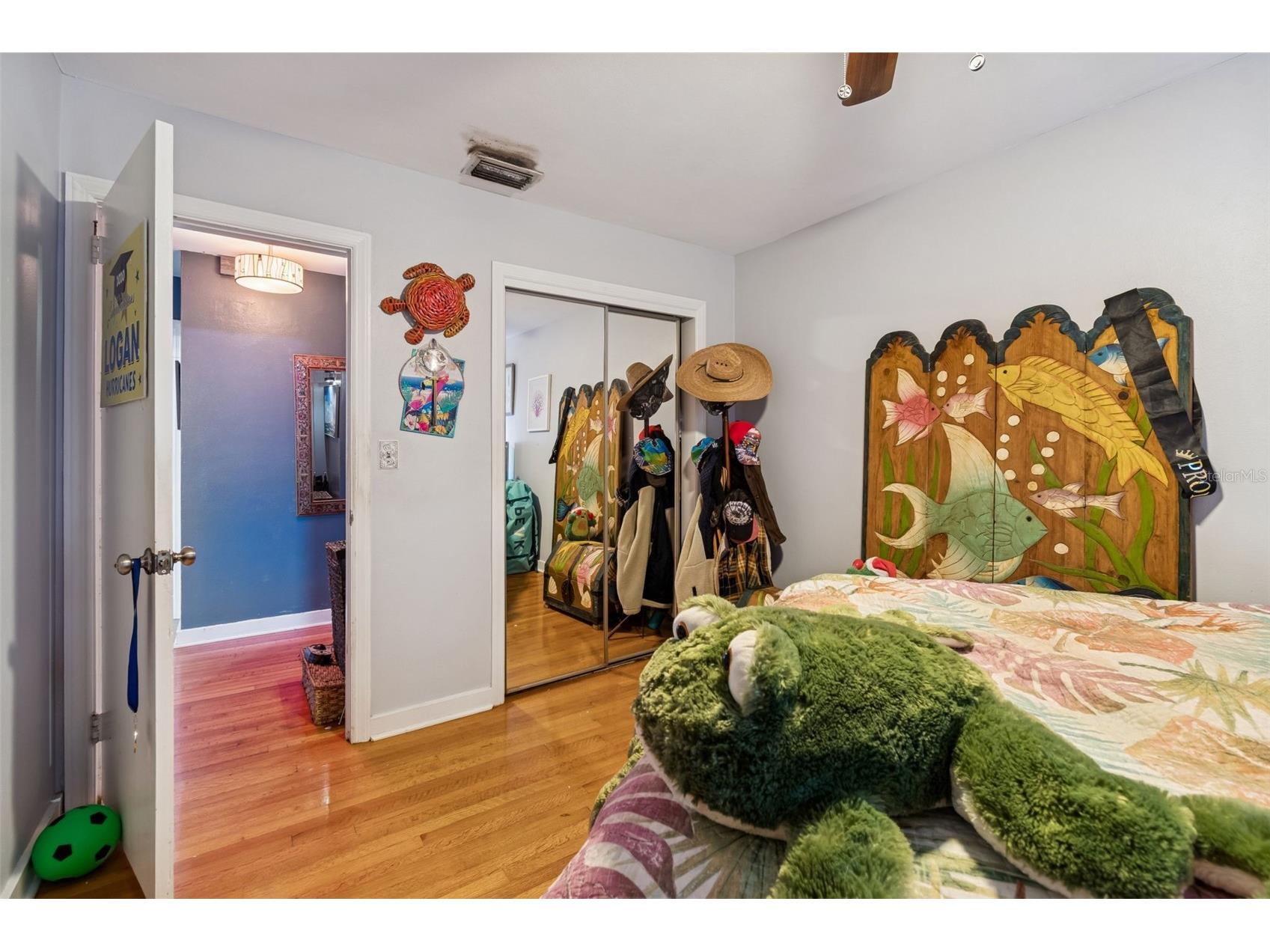 2120 Coronada Way S Saint Petersburg FL 33712 TB8483989 image37