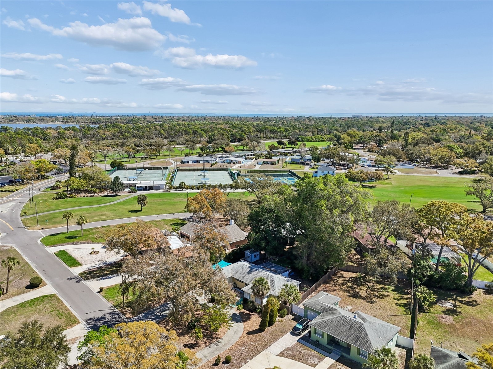 2120 Coronada Way S Saint Petersburg FL 33712 TB8483989 image64