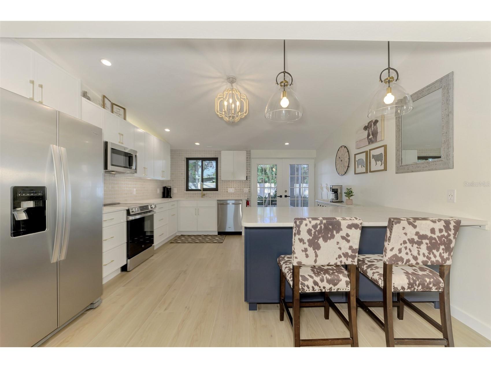 2120 Craft Lane Sarasota FL 34239 A4696329 image11