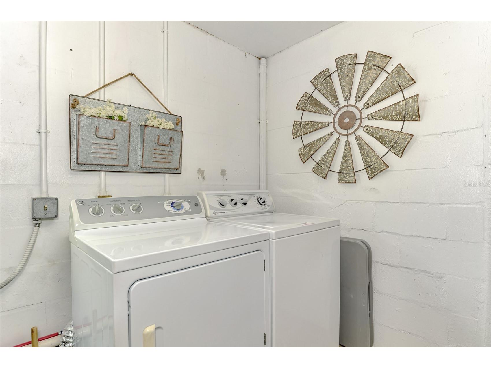 2120 Craft Lane Sarasota FL 34239 A4696329 image29