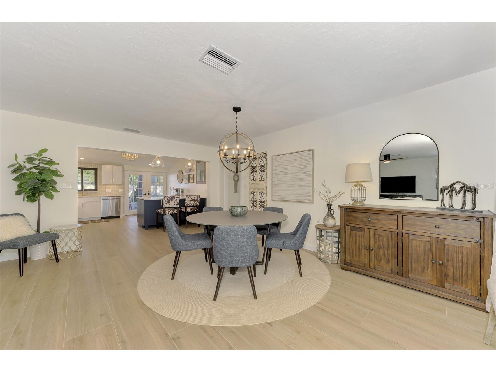 2120 Craft Lane Sarasota FL 34239 A4696329 image5