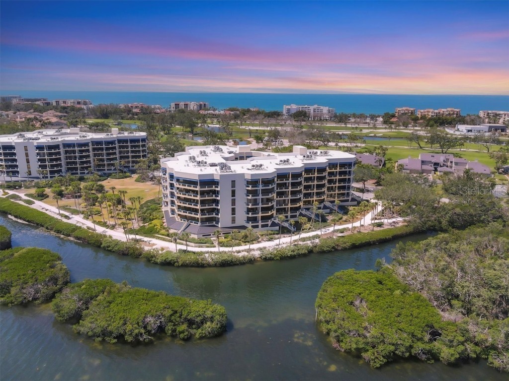 2120 Harbourside Drive #621 Longboat Key FL 34228 - SARASOTA BAY A4651093 image1