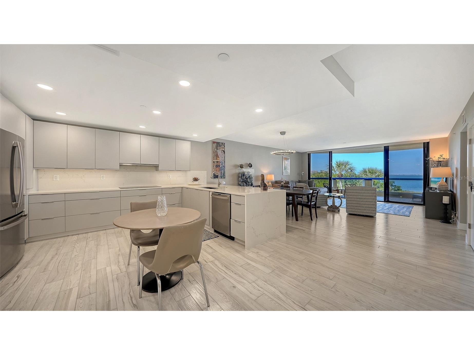 2120 Harbourside Drive #623 Longboat Key FL 34228 - SARASOTA BAY A4686721 image5