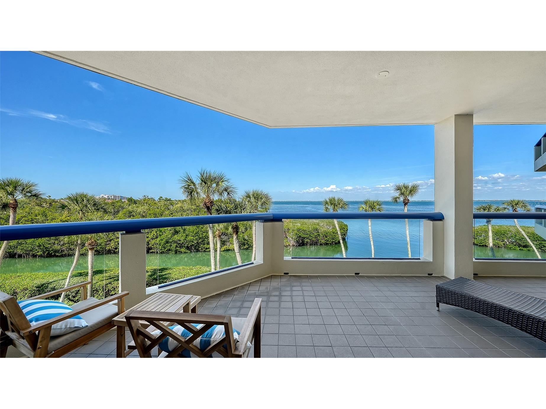 2120 Harbourside Drive #623 Longboat Key FL 34228 - SARASOTA BAY A4686721 image8