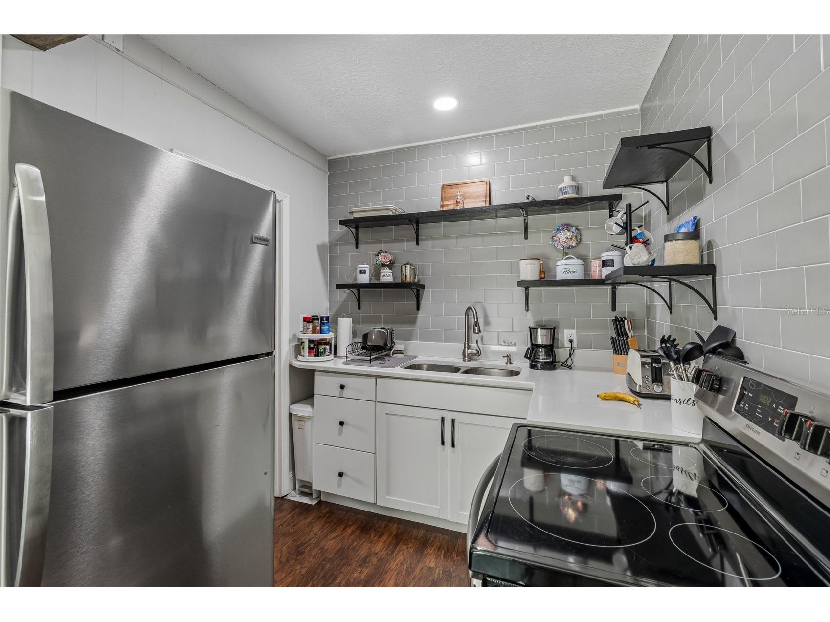 2120 Marquis Court New Port Richey FL 34655 W7886474 image42