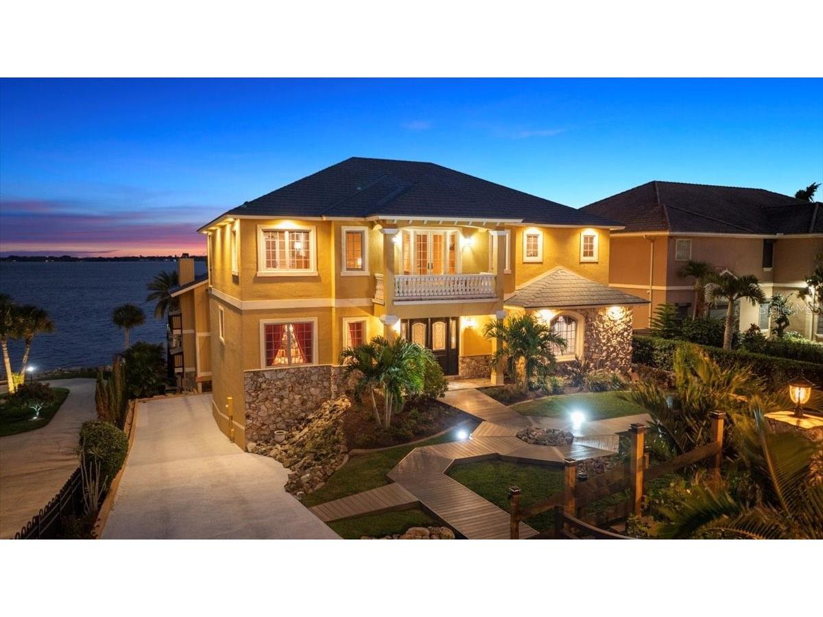 2120 N Indian River Drive N Cocoa FL 32922 - INDIAN RIVER V4942122 image1