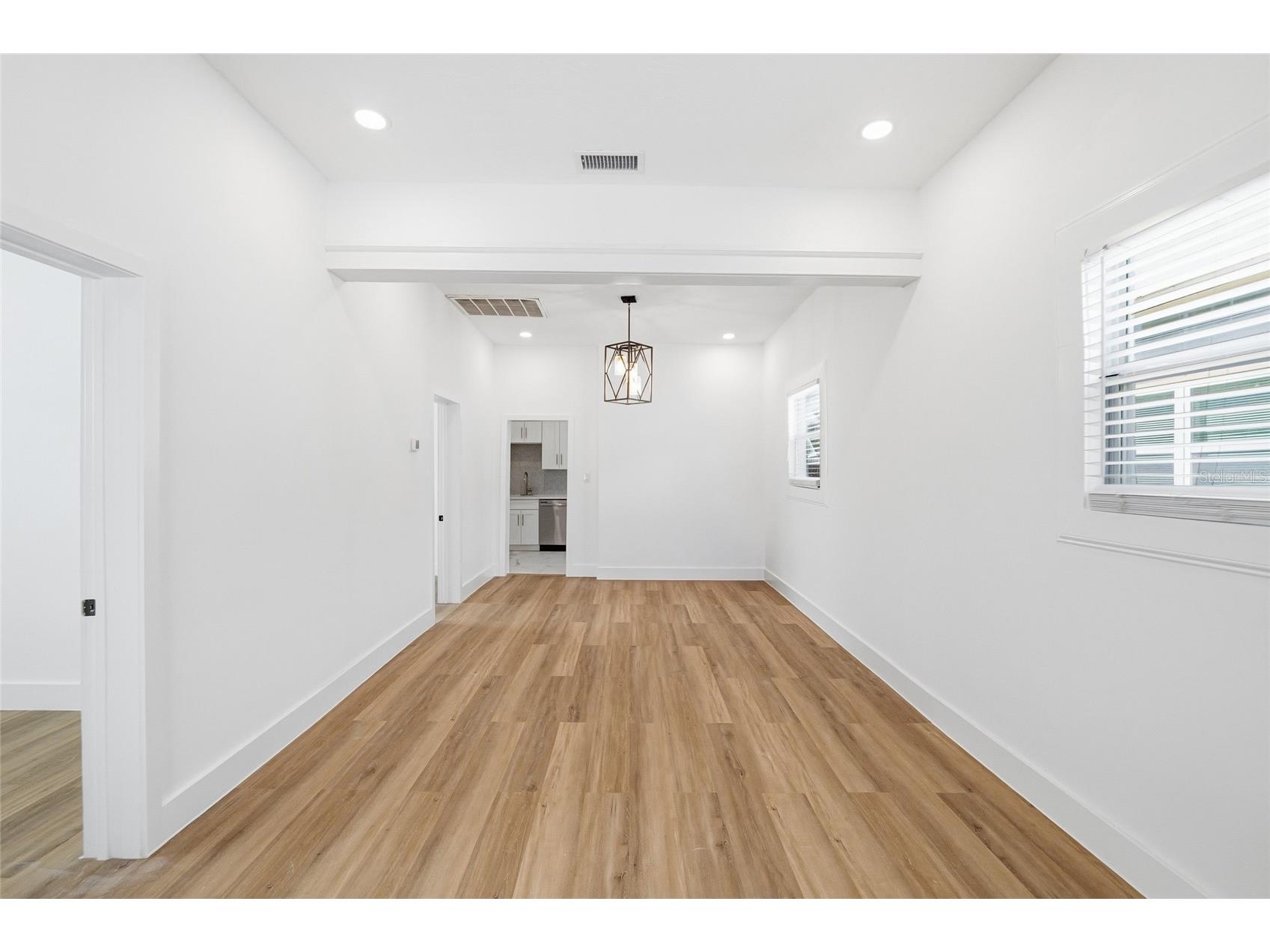 2120 W Nassau Street Tampa FL 33607 TB8498870 image7