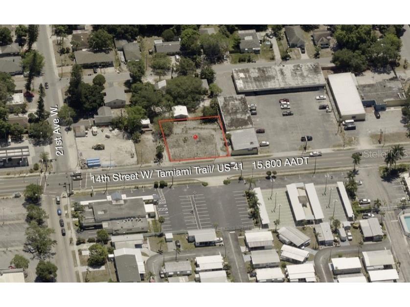 2121 14th Street W Bradenton FL 34205 T3419339 image1