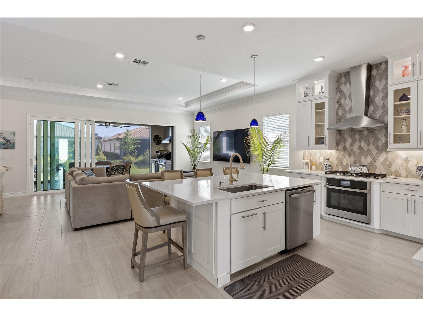 2121 6th Street E Palmetto FL 34221 TB8496887 image62