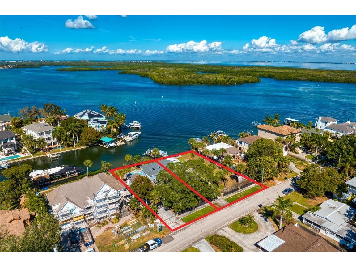 2121 Bayou Grande Boulevard NE Saint Petersburg FL 33703 U8220889 image1