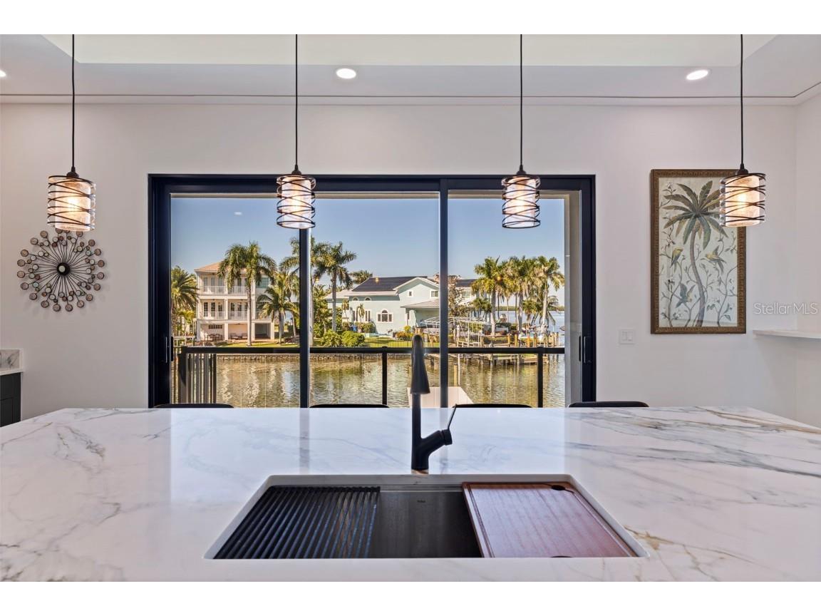 2121 Bayou Grande Boulevard NE Saint Petersburg FL 33703 U8253104 image13