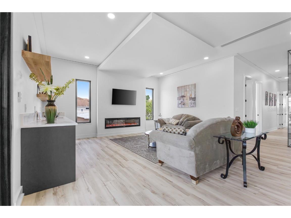 2121 Bayou Grande Boulevard NE Saint Petersburg FL 33703 U8253104 image21