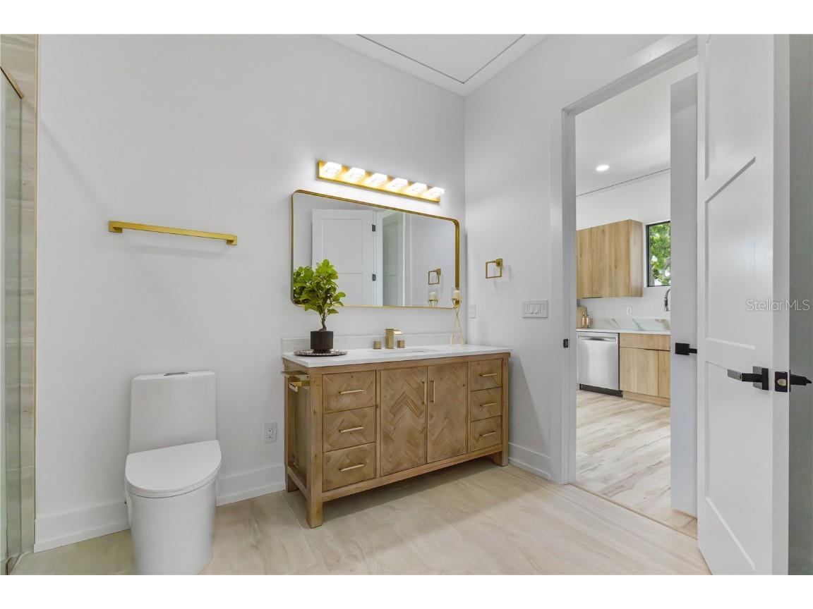 2121 Bayou Grande Boulevard NE Saint Petersburg FL 33703 U8253104 image28