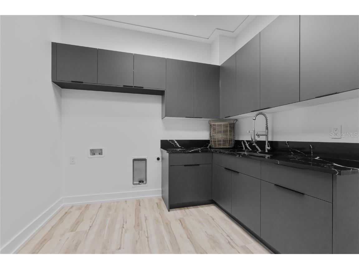 2121 Bayou Grande Boulevard NE Saint Petersburg FL 33703 U8253104 image33