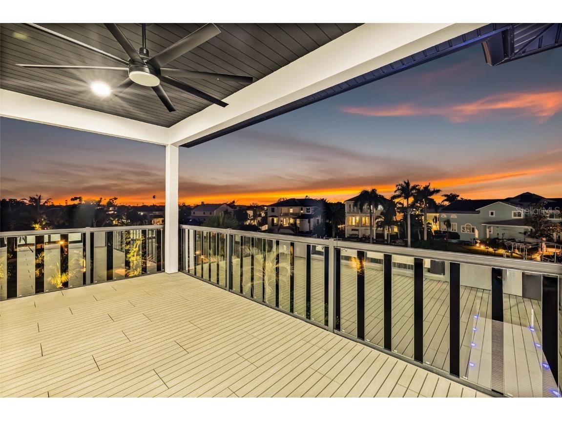 2121 Bayou Grande Boulevard NE Saint Petersburg FL 33703 U8253104 image47