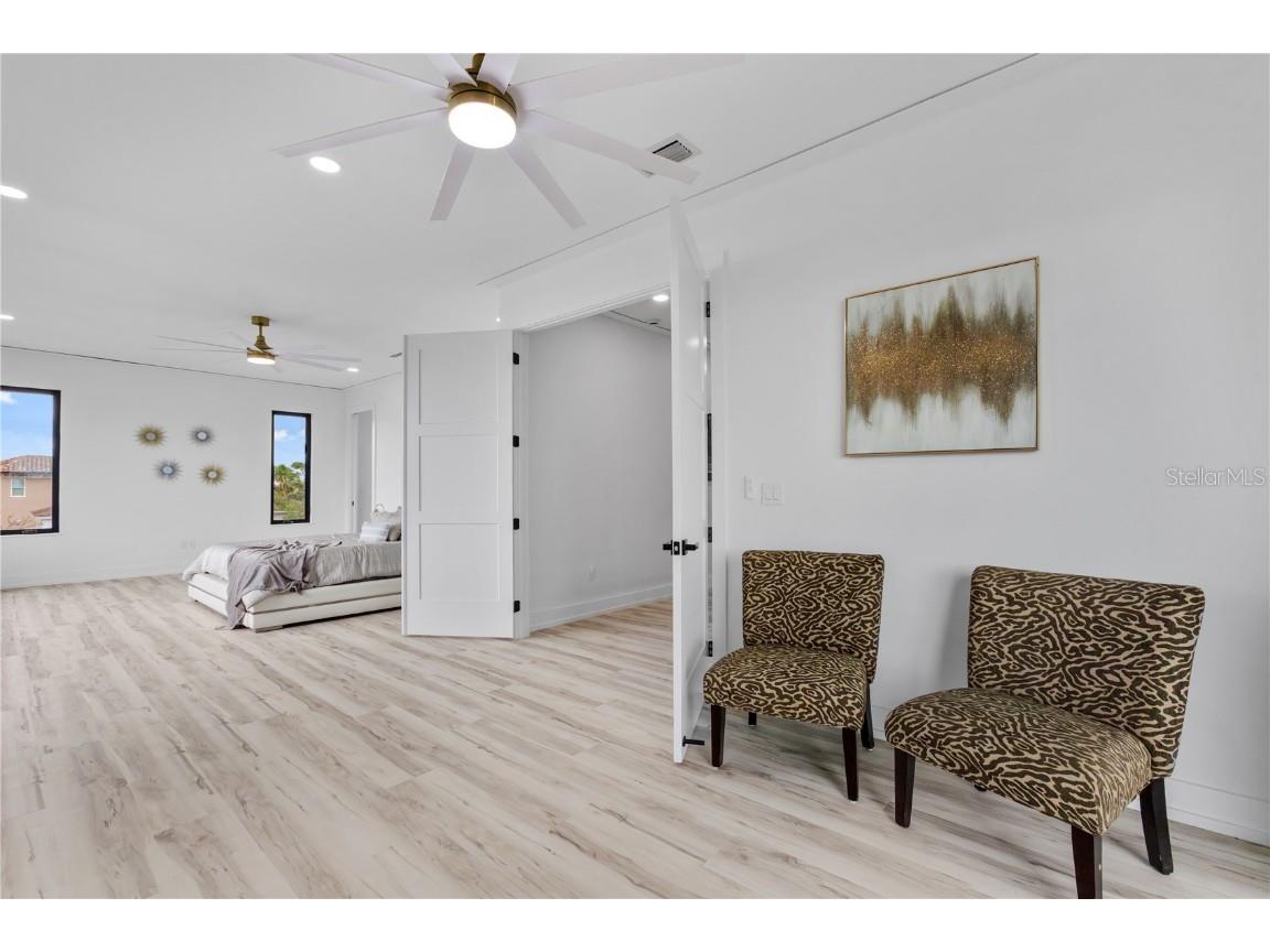 2121 Bayou Grande Boulevard NE Saint Petersburg FL 33703 U8253104 image48