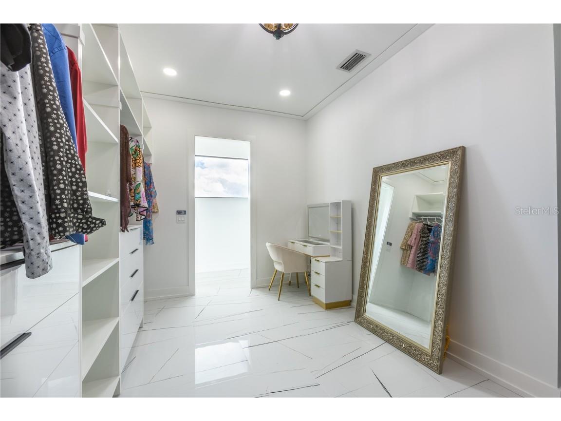 2121 Bayou Grande Boulevard NE Saint Petersburg FL 33703 U8253104 image52