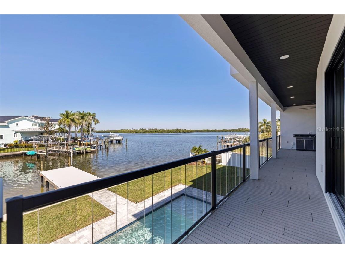 2121 Bayou Grande Boulevard NE Saint Petersburg FL 33703 U8253104 image57