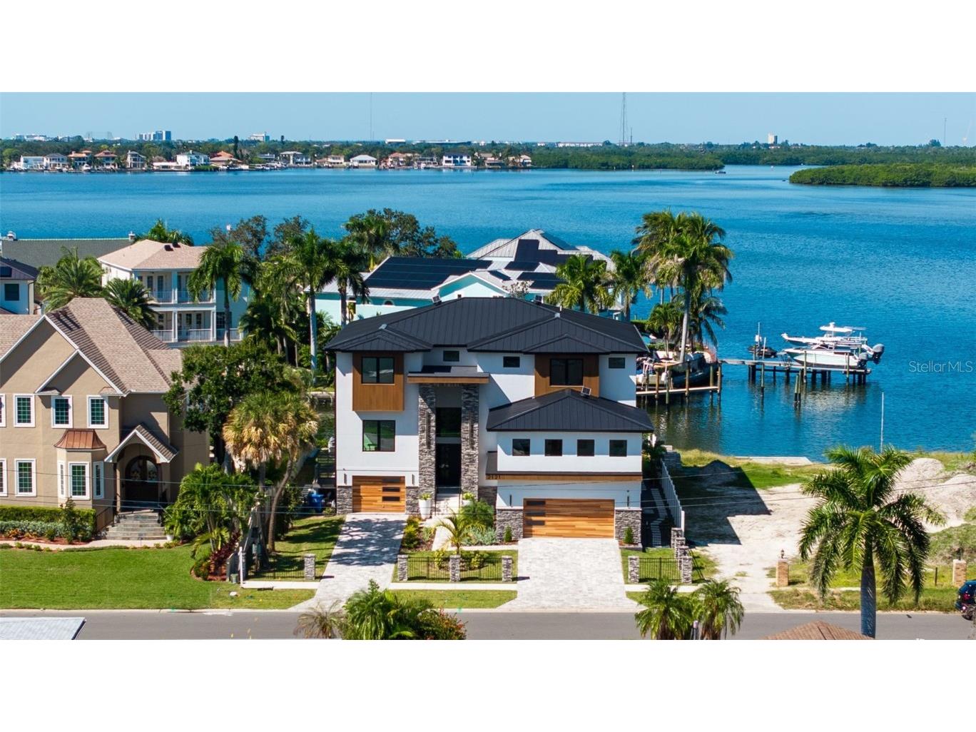 2121 Bayou Grande Boulevard NE Saint Petersburg FL 33703 U8253104 image6