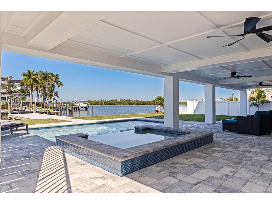 2121 Bayou Grande Boulevard NE Saint Petersburg FL 33703 U8253104 image61