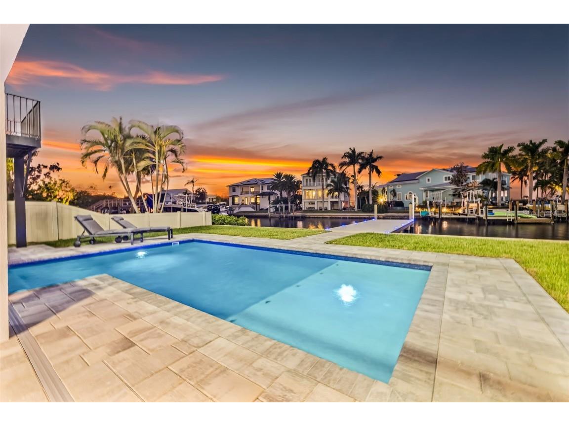 2121 Bayou Grande Boulevard NE Saint Petersburg FL 33703 U8253104 image63