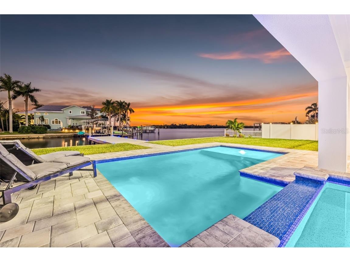 2121 Bayou Grande Boulevard NE Saint Petersburg FL 33703 U8253104 image65