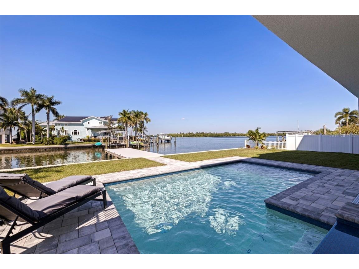 2121 Bayou Grande Boulevard NE Saint Petersburg FL 33703 U8253104 image66