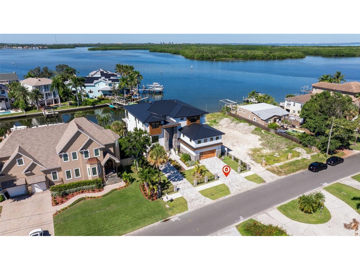 2121 Bayou Grande Boulevard NE Saint Petersburg FL 33703 U8253104 image74