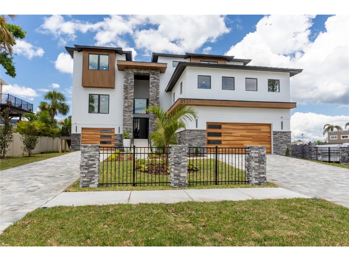 2121 Bayou Grande Boulevard NE Saint Petersburg FL 33703 U8253104 image82