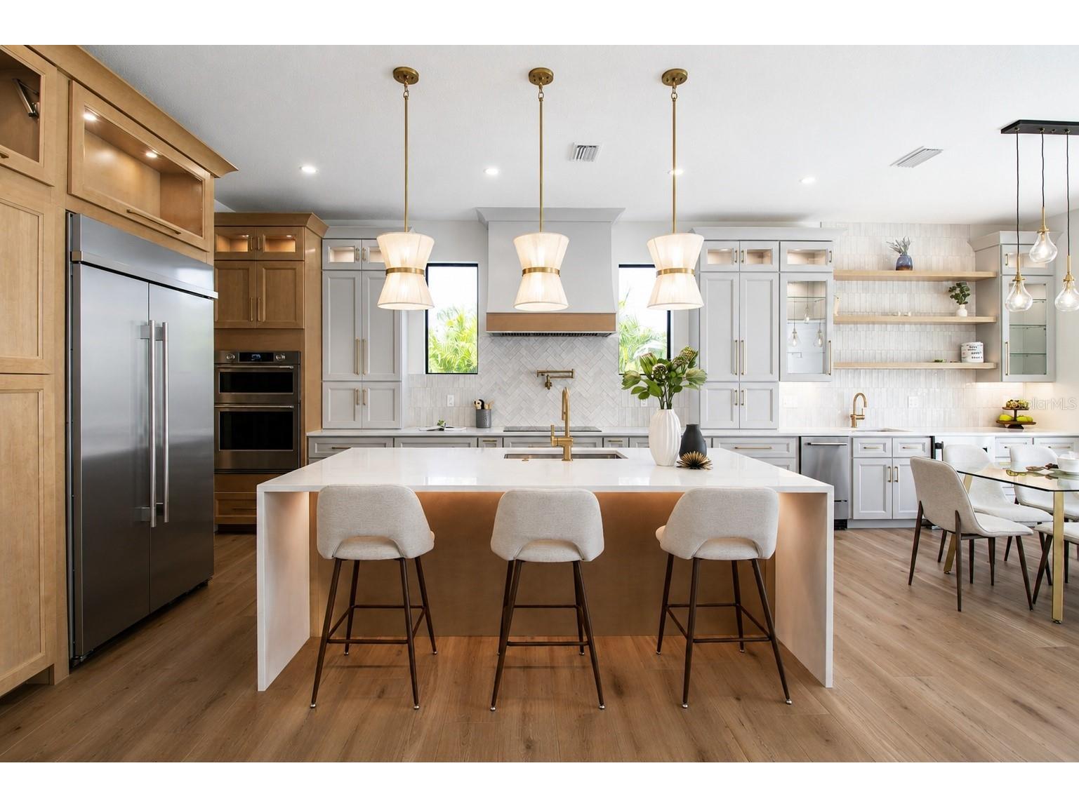 2121 Clematis Court Sarasota FL 34239 A4692569 image14