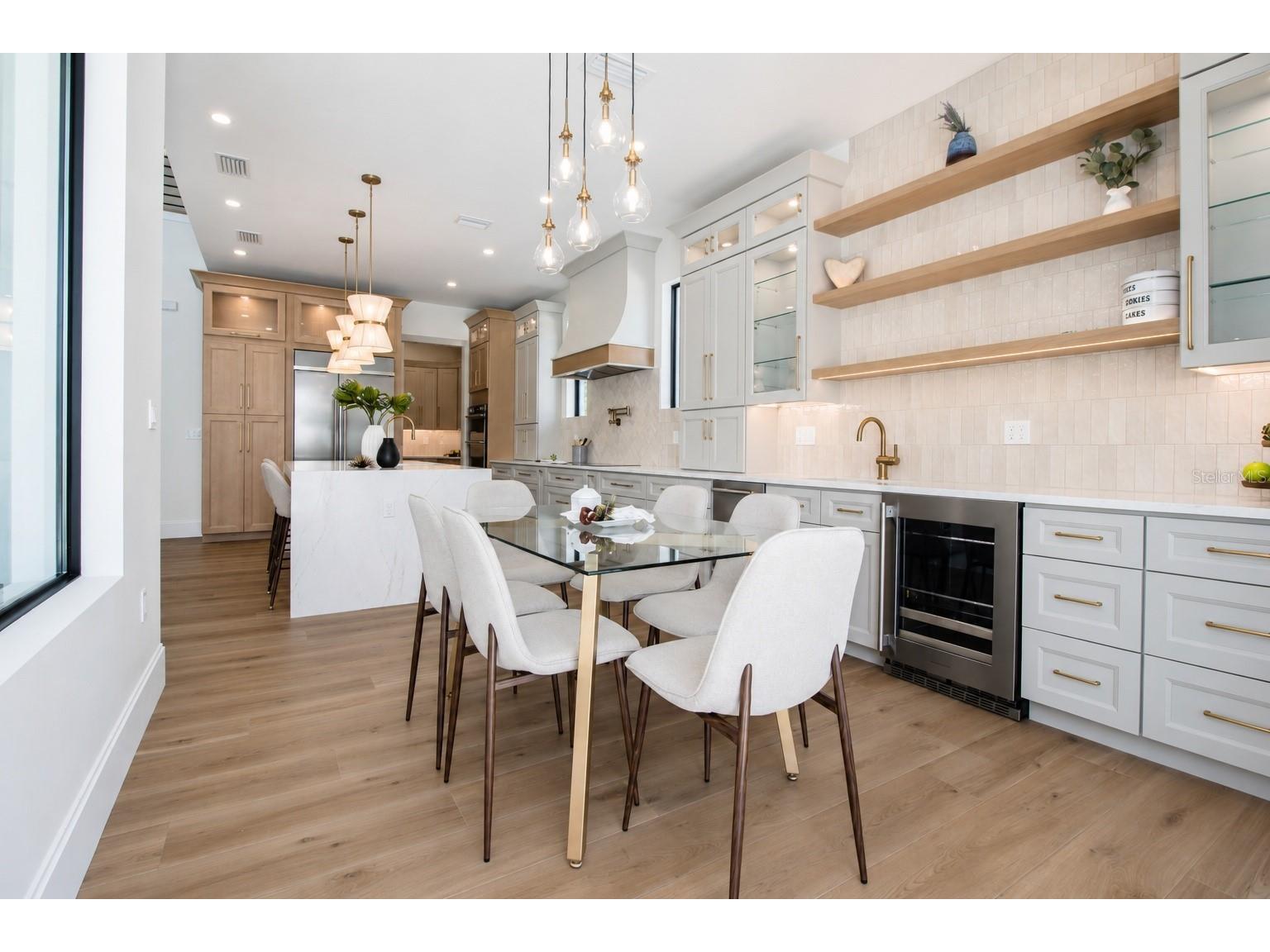 2121 Clematis Court Sarasota FL 34239 A4692569 image22