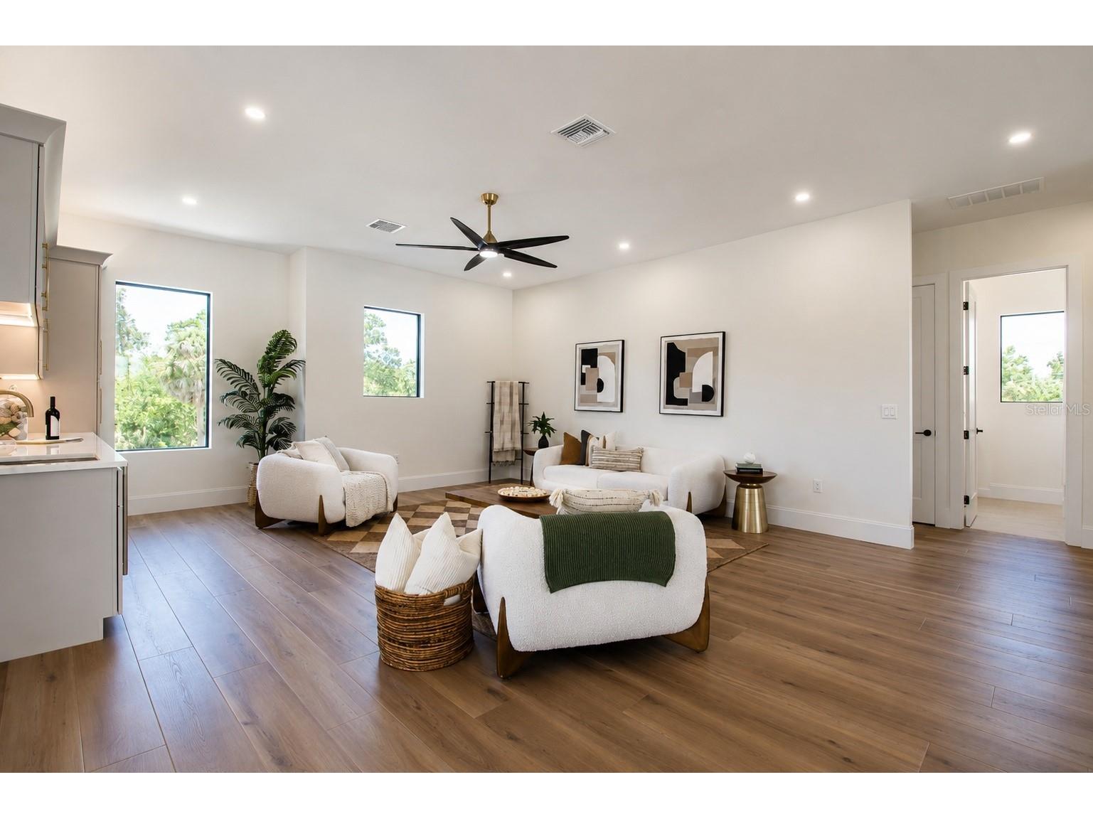 2121 Clematis Court Sarasota FL 34239 A4692569 image36