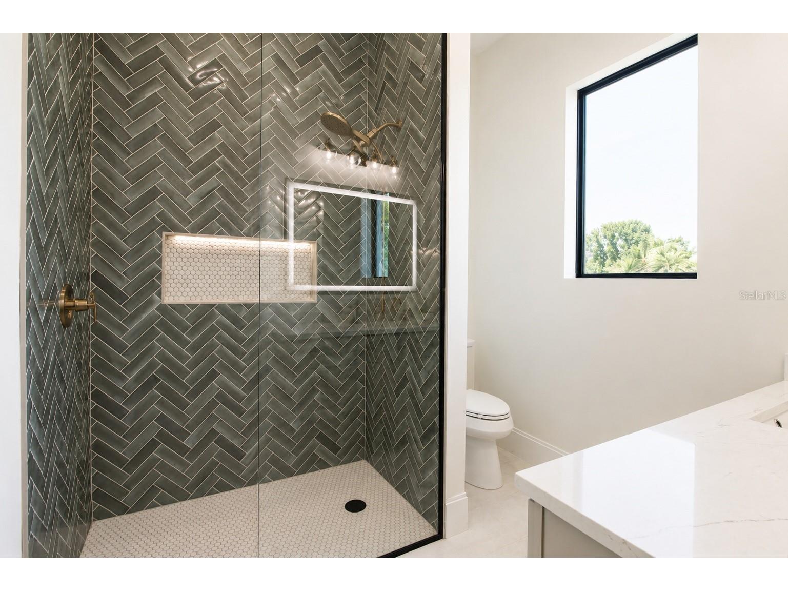 2121 Clematis Court Sarasota FL 34239 A4692569 image45