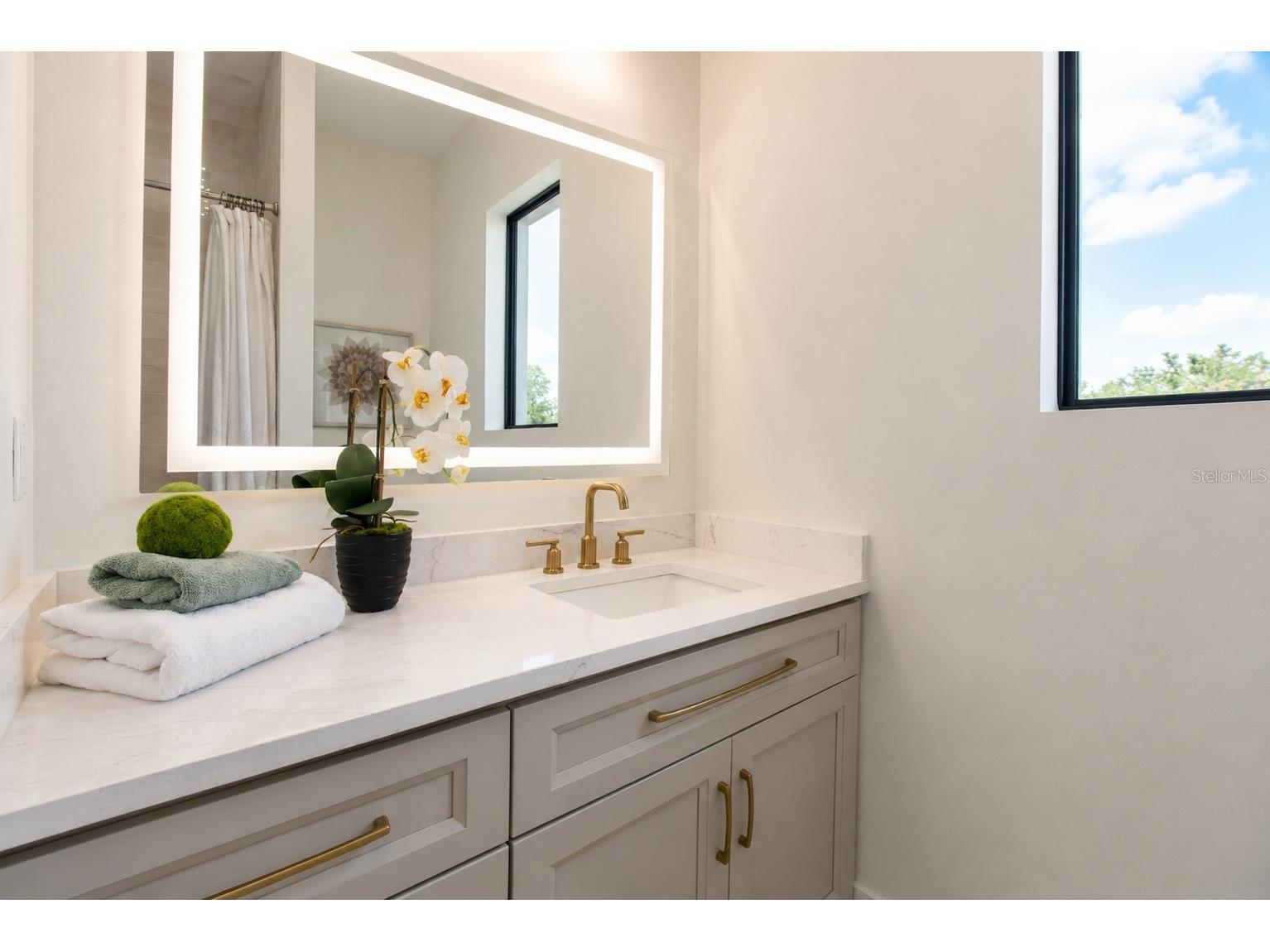 2121 Clematis Court Sarasota FL 34239 A4692569 image49