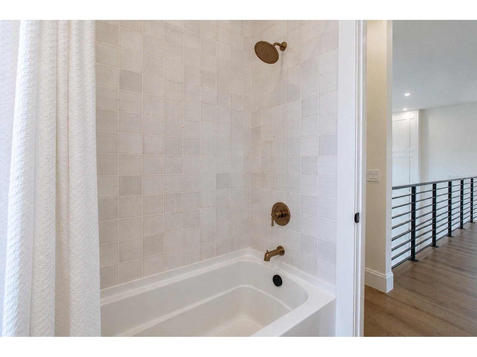 2121 Clematis Court Sarasota FL 34239 A4692569 image50