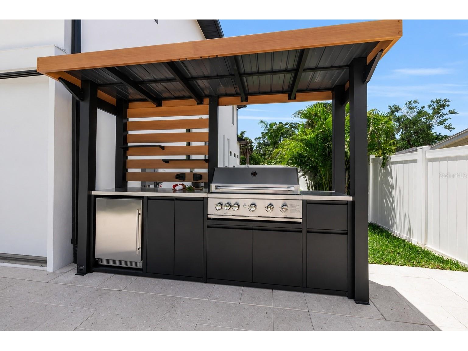 2121 Clematis Court Sarasota FL 34239 A4692569 image52