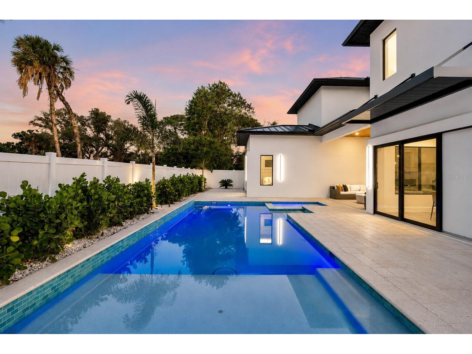 2121 Clematis Court Sarasota FL 34239 A4692569 image57