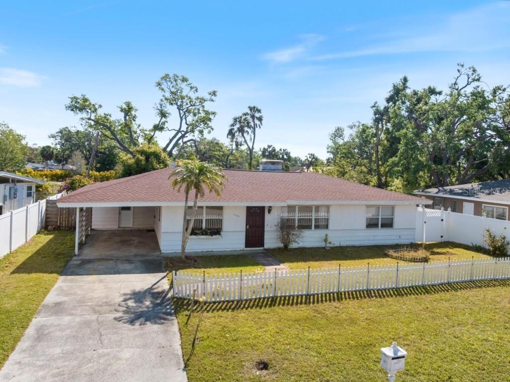 2121 Clematis Court Sarasota FL 34239 A4646123 image1