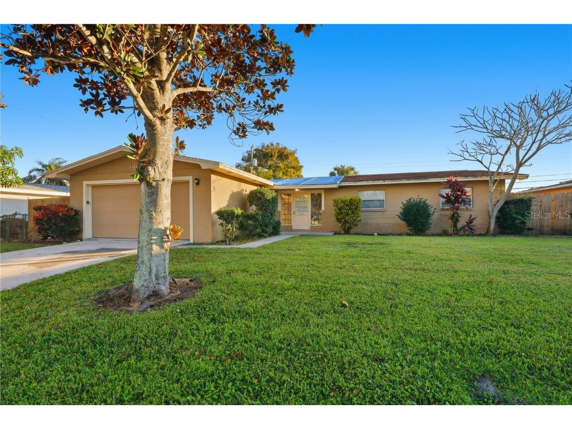 2121 Colony Melbourne FL 32935 O6366934 image2