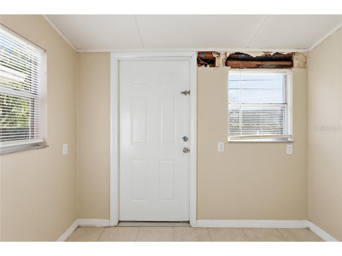 2121 Colony Melbourne FL 32935 O6366934 image3