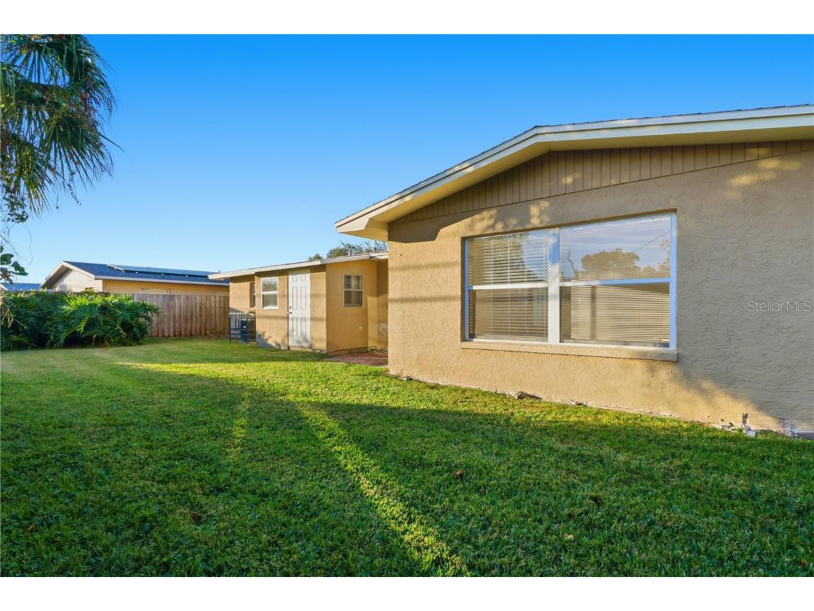 2121 Colony Melbourne FL 32935 O6366934 image30