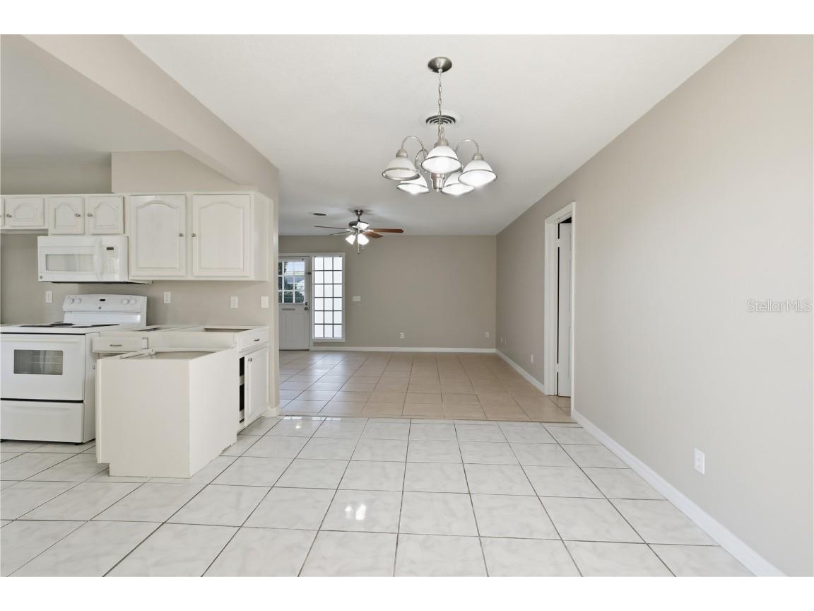 2121 Colony Melbourne FL 32935 O6366934 image4