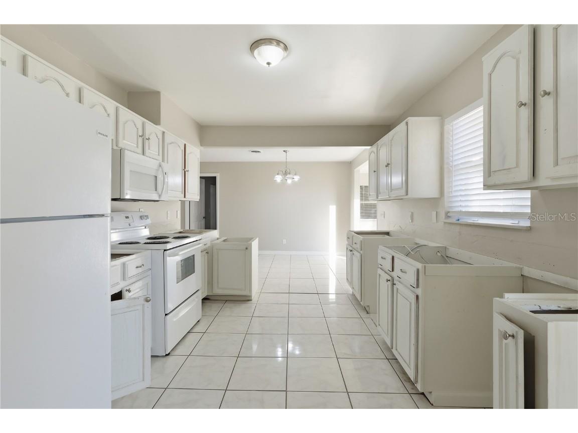 2121 Colony Melbourne FL 32935 O6366934 image8