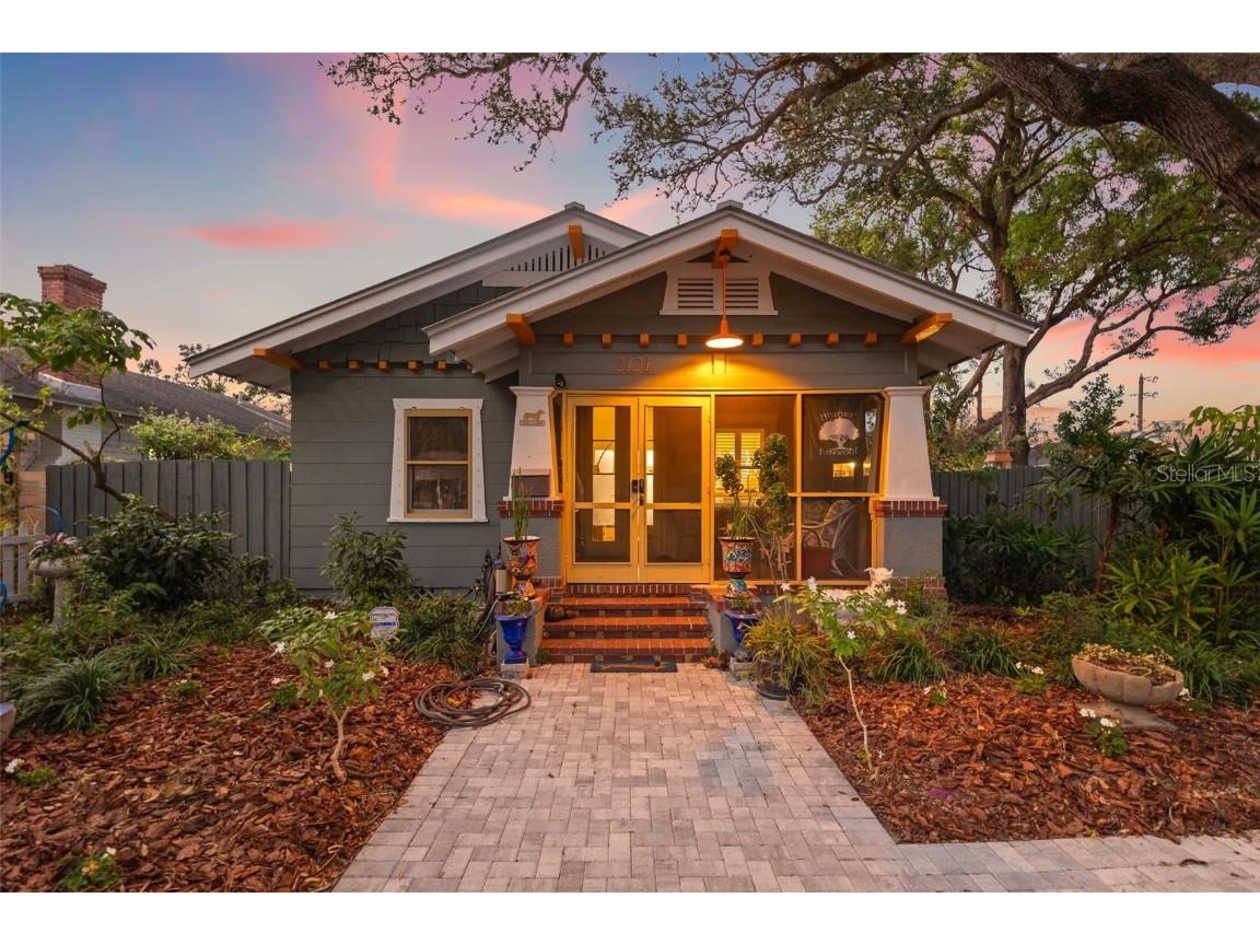 2121 Dartmouth Avenue N Saint Petersburg FL 33713 TB8317725 image1