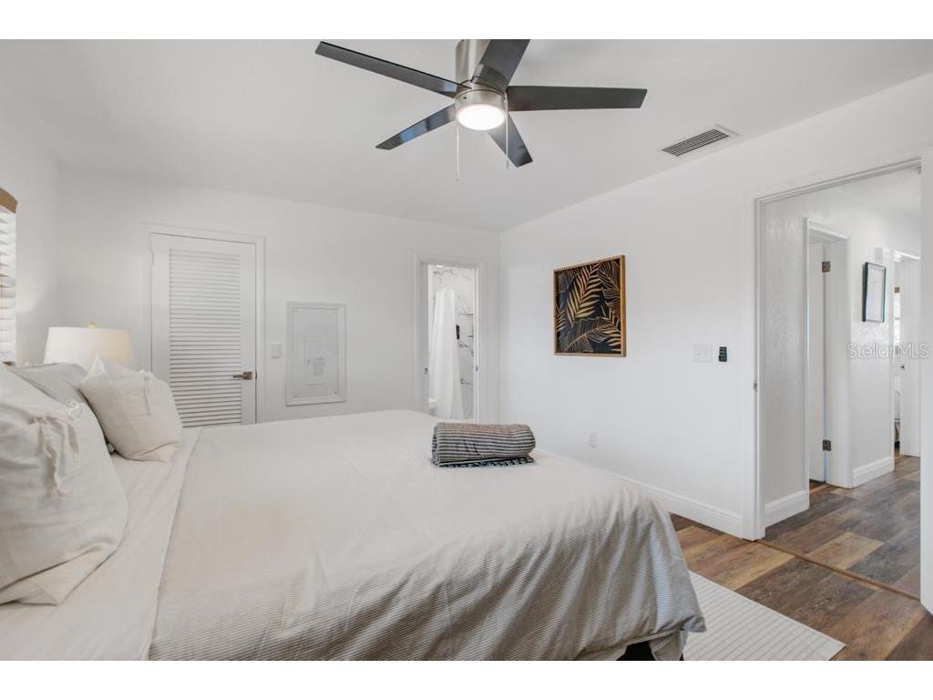 2121 Greenbriar Boulevard Clearwater FL 33763 TB8455316 image24