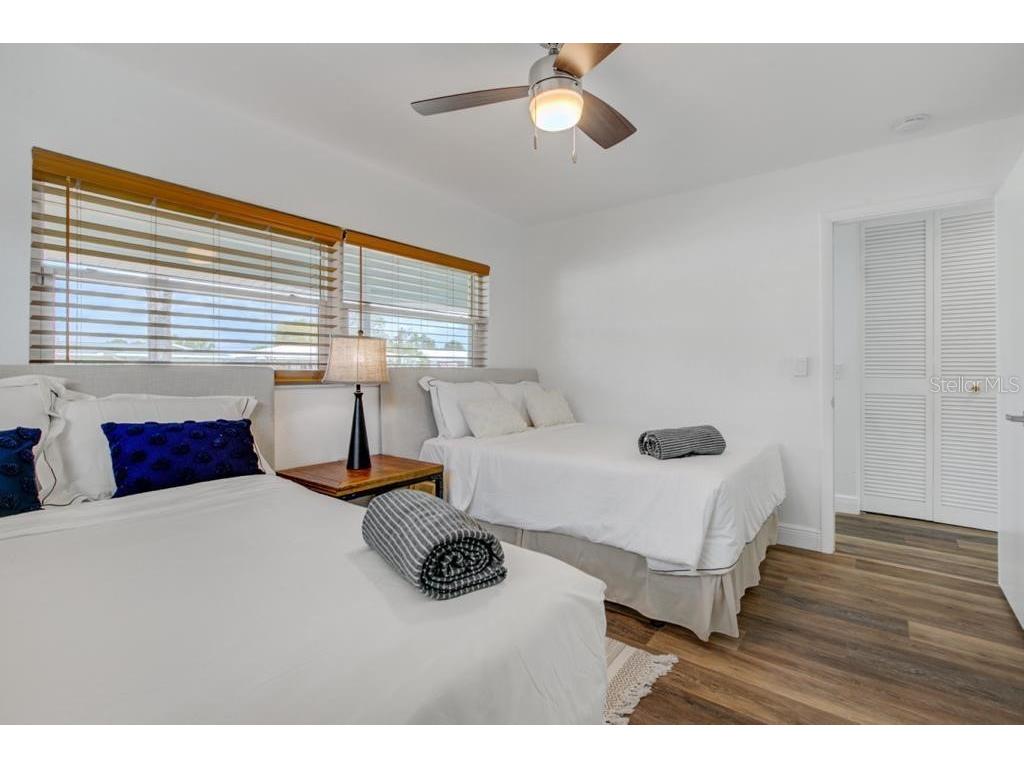 2121 Greenbriar Boulevard Clearwater FL 33763 TB8455316 image25