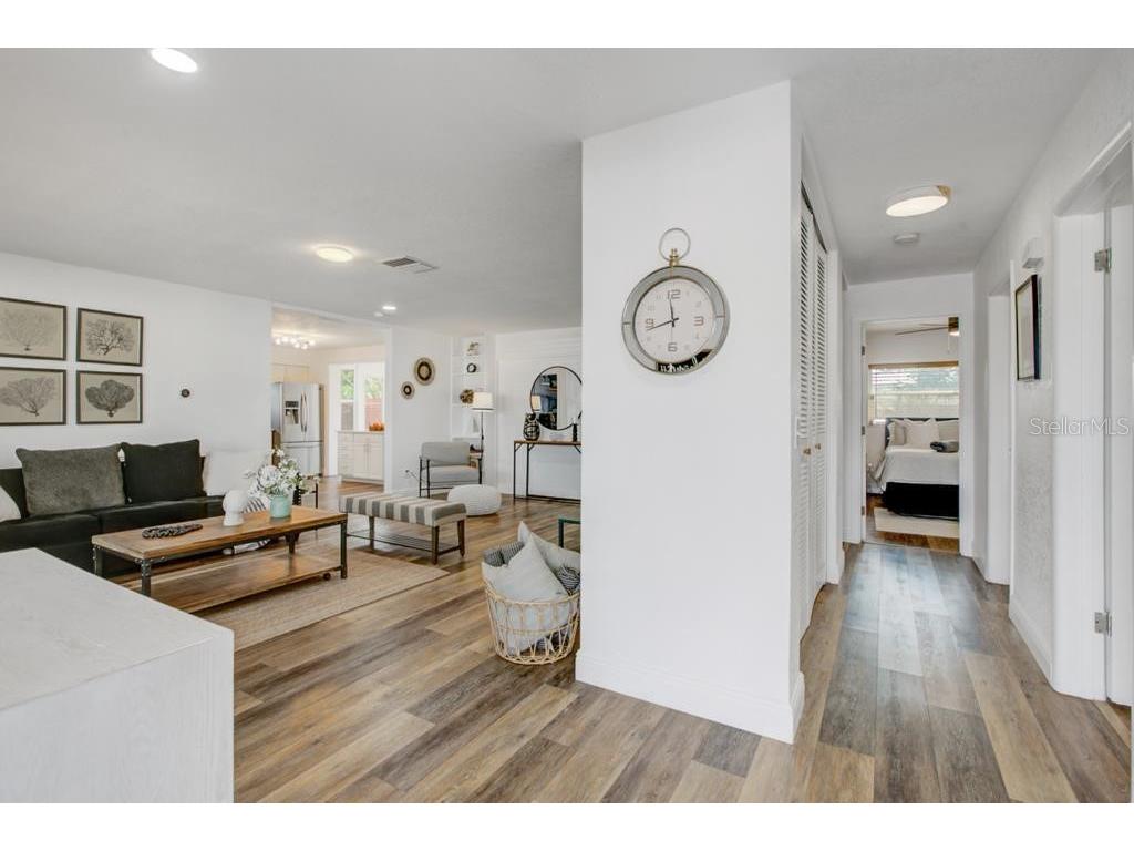 2121 Greenbriar Boulevard Clearwater FL 33763 TB8455316 image27