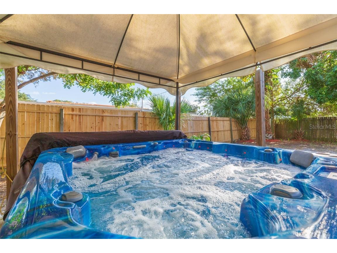 2121 Greenbriar Boulevard Clearwater FL 33763 TB8455316 image43